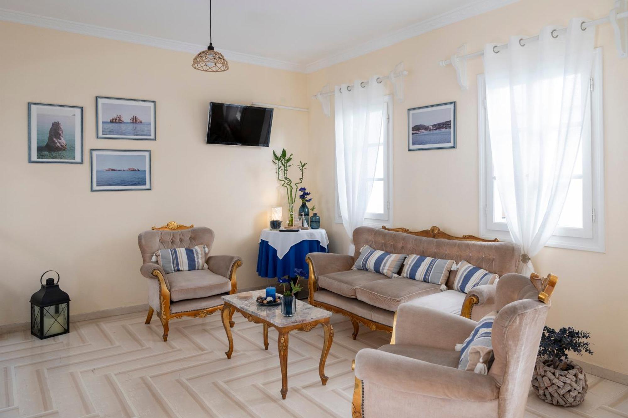 Ayeri Hotel Парос Экстерьер фото